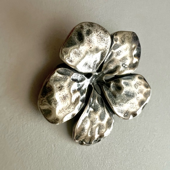 James Avery RETIRED RARE Radiant Blossom pendant - Picture 5 of 9